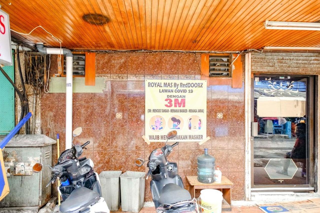 Royal Mas Hayam Wuruk Hotel Jacarta Exterior foto